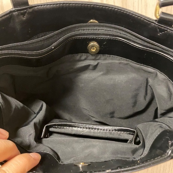 Gianni Bernini Black Leather Shoulder Bag . - Picture 10 of 11